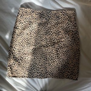 XS Brandy Melville Cotton Leopard Miniskirt